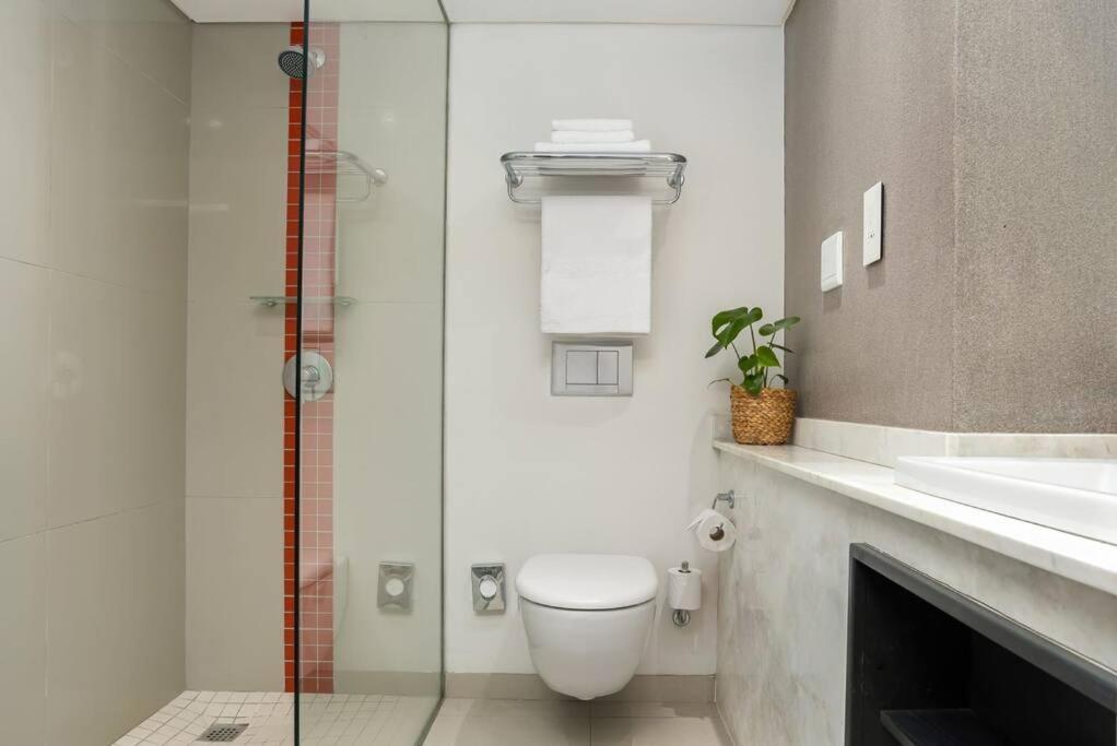 Central Modern City Escape Apartment! Cape Town Ngoại thất bức ảnh
